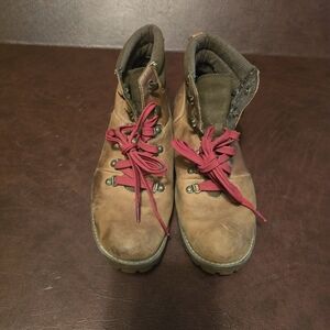 Timberland Brown Boots with Red Laces